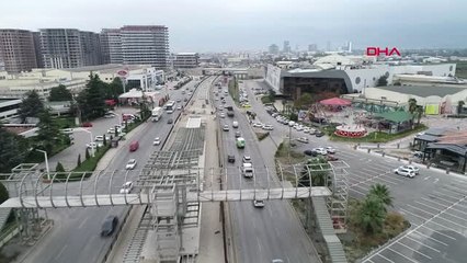 Bursa Tramvay Yolundan Tehlikeli Geçişe Tepki