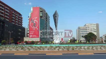 Report TV - Skulptori që ‘pushtoi’ sheshet e Europës dhe Amerikës, vepër te sheshi i 'Zogut të zi'