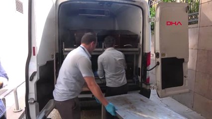 İzmir Kazada Ölen Göçmenlerin Cesetleri Adli Tıp Kurumuna Getirildi