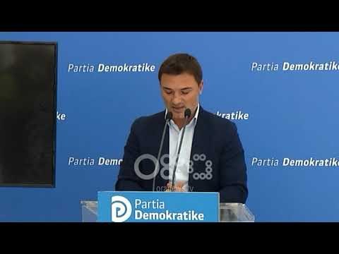 Ora News - Fredi Alizoti mori një 'pako' nga 'shefi i madh'