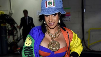 Bad Hair Day Emergency Hat & Hot To Get Bella Hadid PFW BDay Makeup Look | Trending Topics