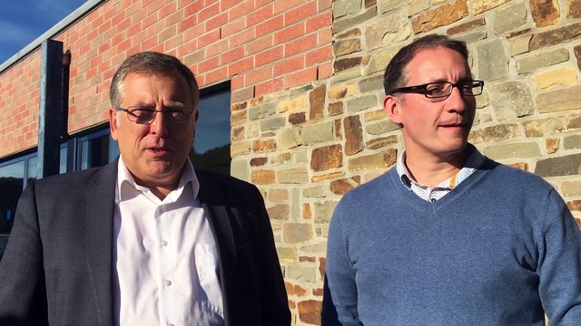 Patrick Lecerf (tête de liste de ICOM à Hamoir) avec Michel Legros