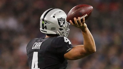Derek Carr scrambles to find Jalen Richard to convert third-and-21