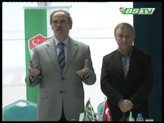 Başkanımız Yazıcı Altepe'ye Teşekkür Plaketi Verdi (19.12.2011)