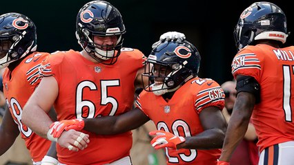 Tarik Cohen slices through the defense for a 21-yard TD run