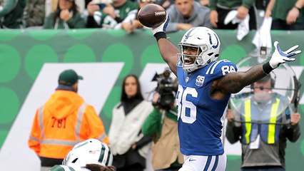 Luck finds Erik Swoope in the diagonals for a quick TD