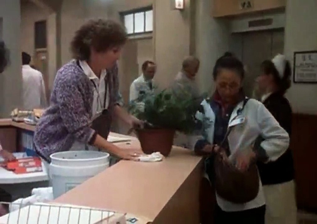 St. Elsewhere S01 - Ep09 Rain HD Watch