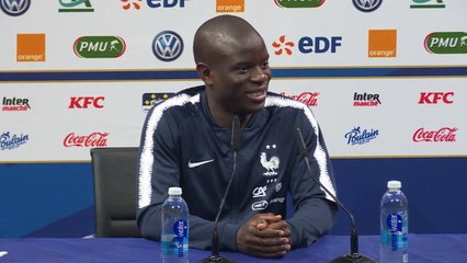 Bleus - Kanté: "Cette histoire en Angleterre, c'est vrai".