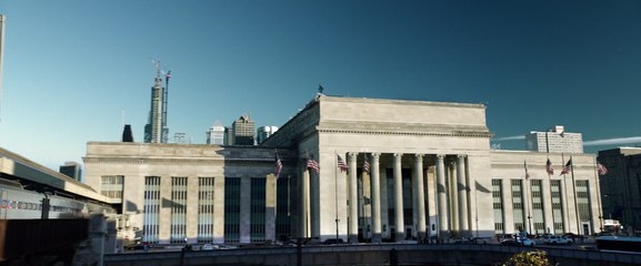 Glass (Cristal) - Segundo Tráiler Español HD [1080p]