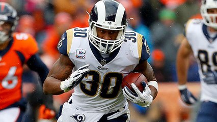 Gurley bursts through huge hole for 29 yards