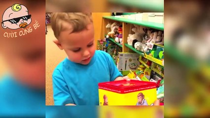 Video Hài Hước Trẻ Em 2018 - Chắc Chắn Bạn Sẽ Cười Toét Mồm Vì Sự Đáng Yêu Của Các Bé