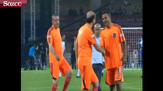 Cumhurbaşkanı Erdoğan, 2014 yılında Başakşehir Stadı'nın açılışında futbol oynamıştı
