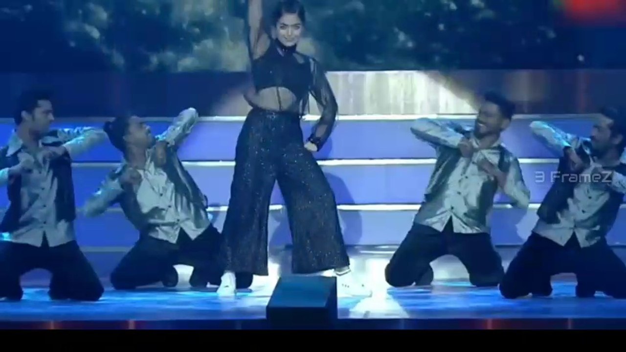 Rashmika Madanna Dance Performance on Stage | Kannada | Film Awards | 3 FrameZ