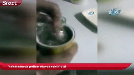 Tải video: Yakalanınca polise rüşvet teklif etti