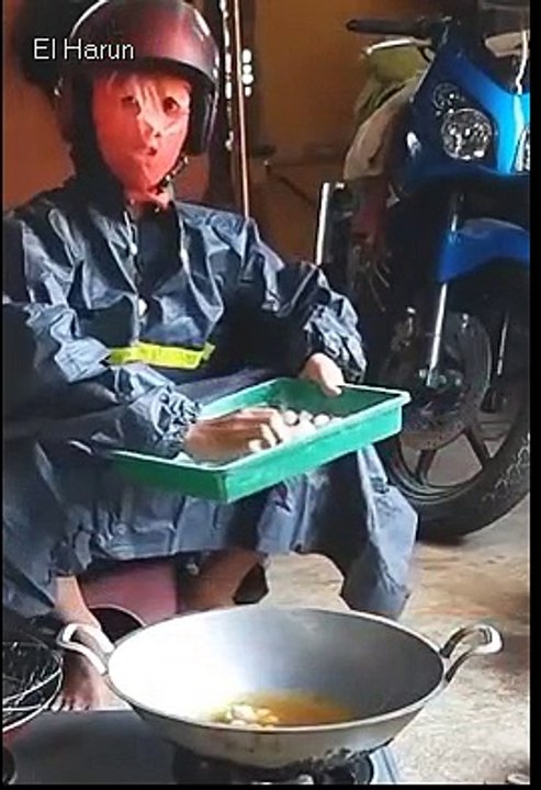 Kalo Masak Cimol Harus Kayak Begini Biar Aman