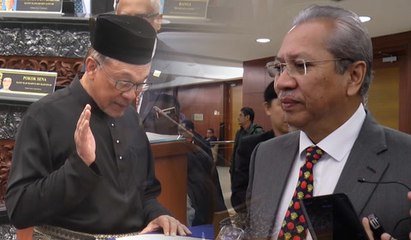 Tải video: Annuar Musa looking forward to Anwar’s contribution parliamentary reforms