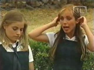 Anahi en Clase 406..163