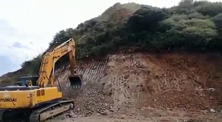 Sivriada'da tarih ve doğa talanı