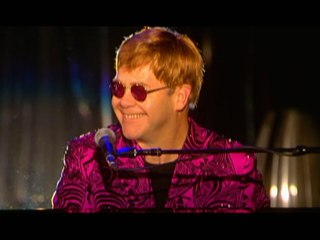 Elton John - Funeral For A Friend / Love Lies Bleeding