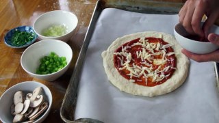 PIZZA BALLOON RECIPE Make & Taste - inflatable pizza?