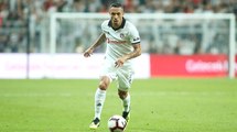 Beşiktaş'ın, U21 Takımıyla Oynadığı Maçta Sakatlanan Adriano, 3-4 Hafta Sahalardan Uzak Kalacak