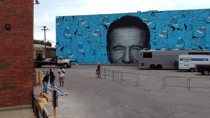 Robin Williams - street art mural in chicago - Awesome