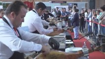 Miles de visitantes degustan en Villanueva de Córdoba el mejor jamón del mundo