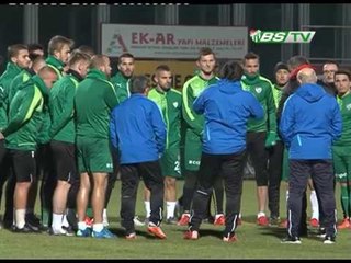 Hamzaoğlu ilk antrenmanına çıktı (17.12.2015)