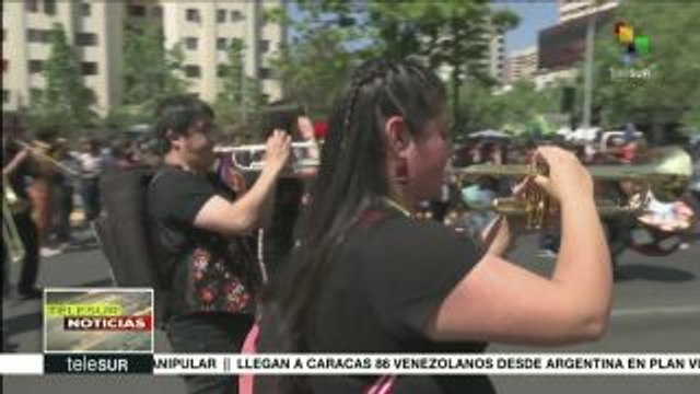 Marchan mapuches contra el sometimiento al Estado chileno