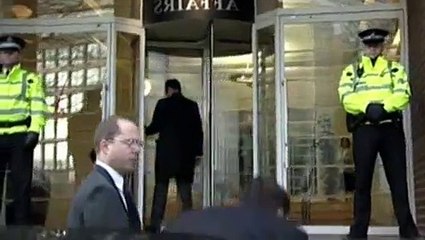 The Thick of It S1 E 01