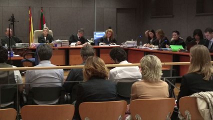 Seis ertzainas en el banquillo por la muerte de Íñigo Cabacas