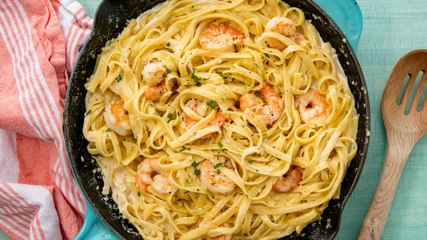 Your New Favorite Weeknight Dinner: Shrimp Alfredo