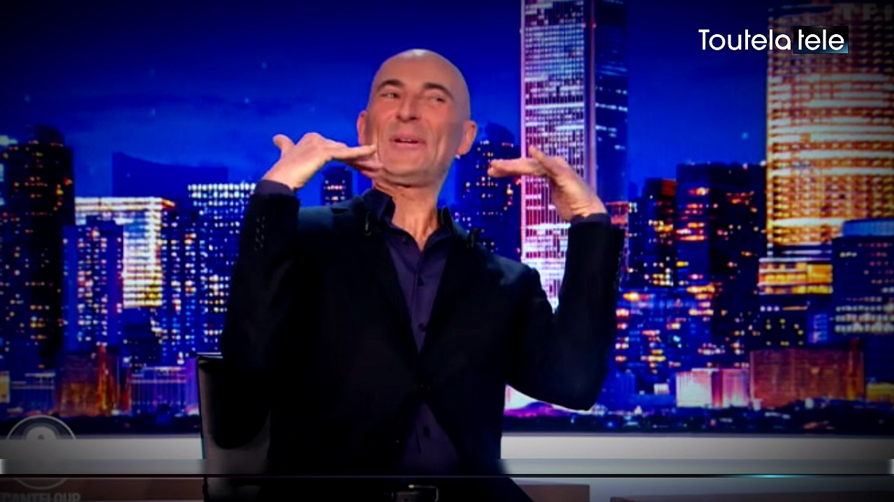 C'est Canteloup  : les imitations politiques les plus emblématiques de Nicolas Canteloup