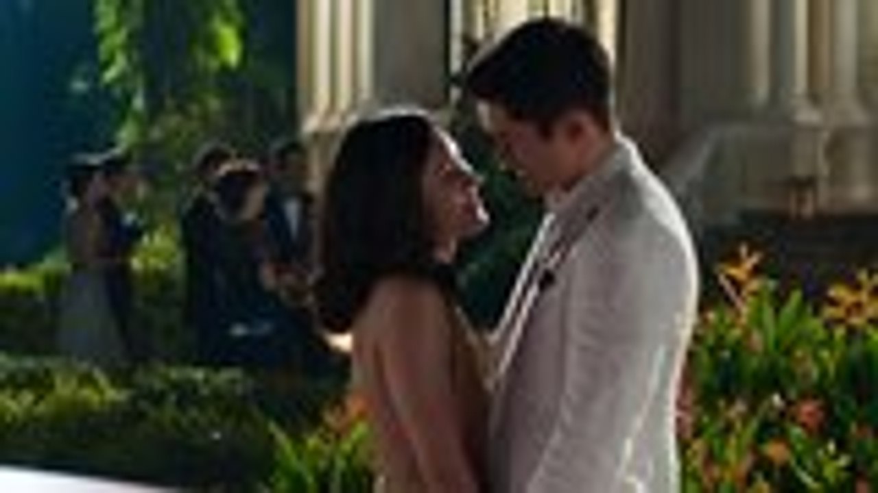 'Crazy Rich Asians' Lands Lucrative Release in China | THR News