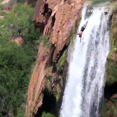 Regardez d'où plonge cet homme : vertigineux