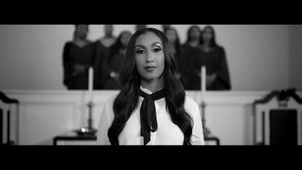 Queen Naija - Mama's Hand