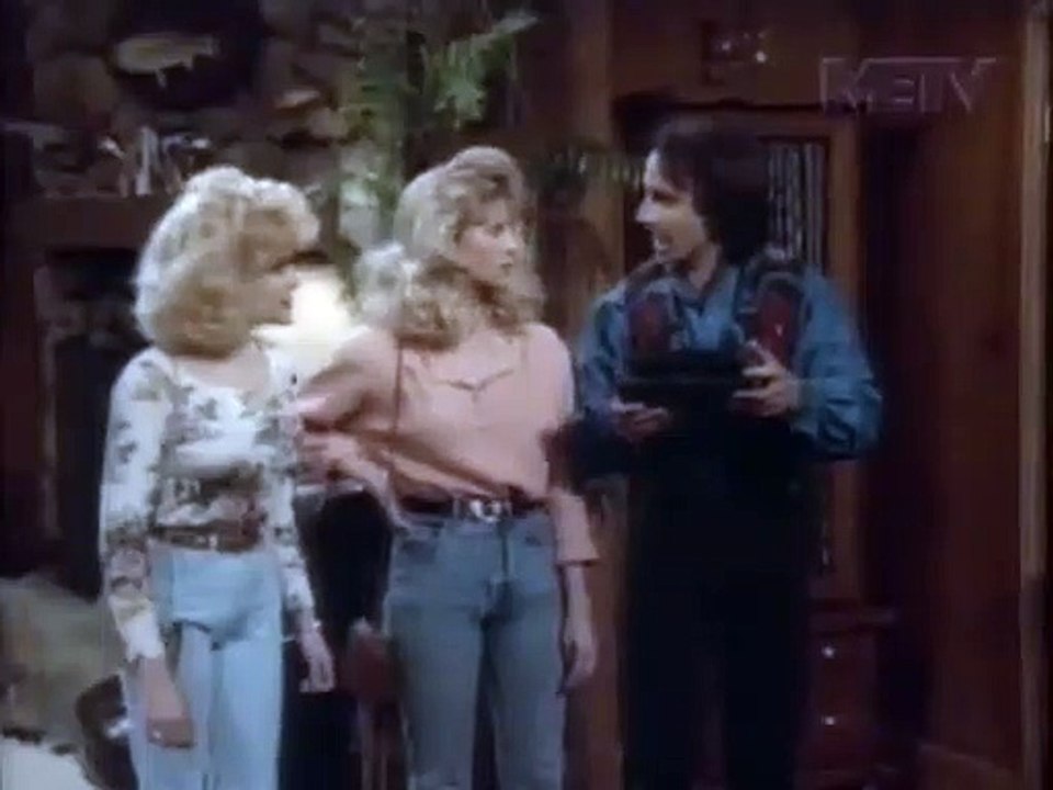 Perfect Strangers - S5 E22 Eyewitless Reports