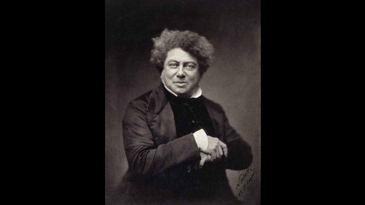 Nace Alejandro Dumas