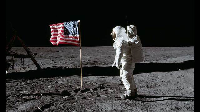 Las primeras palabras del hombre en la Luna