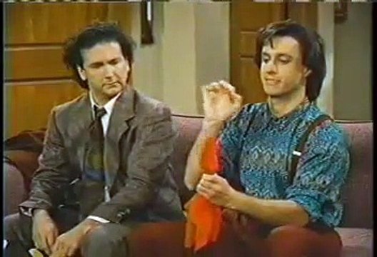 Perfect Strangers S6 E12 - Hocus Pocus