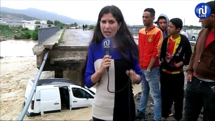 Il tombe dans l’oued, suite à la rupture du pont Seltène