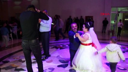 ‘Bizimkisi ilk görüşte aşk’