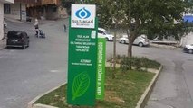 Sultangazi Belediyesi'nin Yaptığı 4 Metrekarelik Yeşil Alan Sosyal Medyanın Gündemine Oturdu