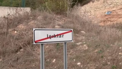 Camisiz Minare İlgi Çekiyor