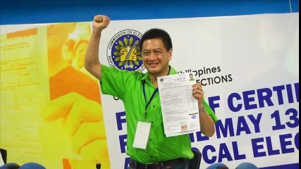 Erin Tañada files candidacy for senator