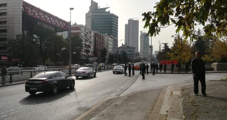 Son Dakika! TBMM Yakınında Polis Ekipleri, Bir Traktörü Durdurmak İçin Ateş Açtı