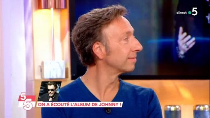 Un journaliste de Paris Match a pu écouter l'album de Johnny Hallyday et donne son avis dans "C à vous" - Regardez