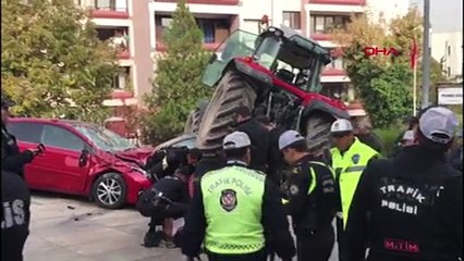 Meclis önünde durmayan traktöre ateş açıldı