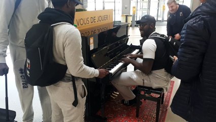 Pause piano à Besançon pour les joueurs de la JDA