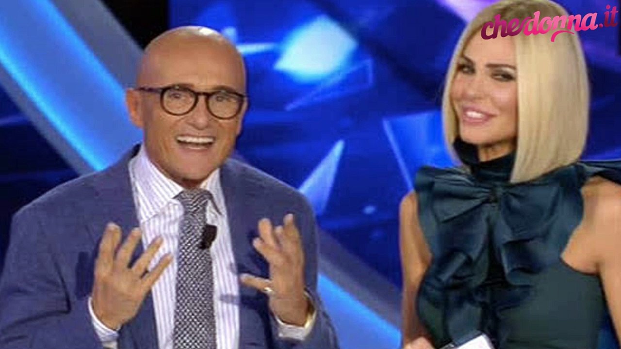 Ilary Blasi sbotta contro Corona e lui risponde via Instagram